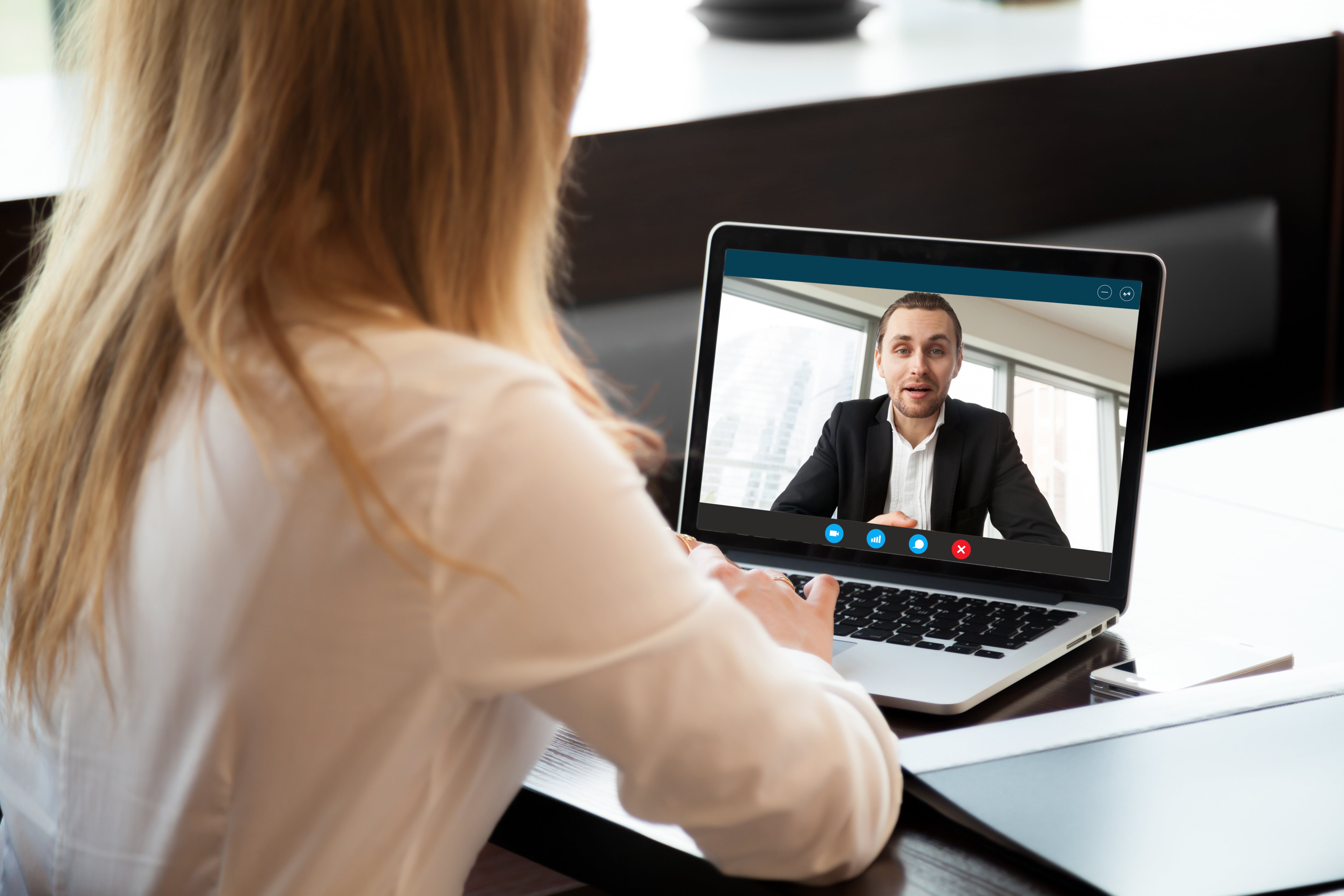 How Law Firms Can Leverage Live Webcasts